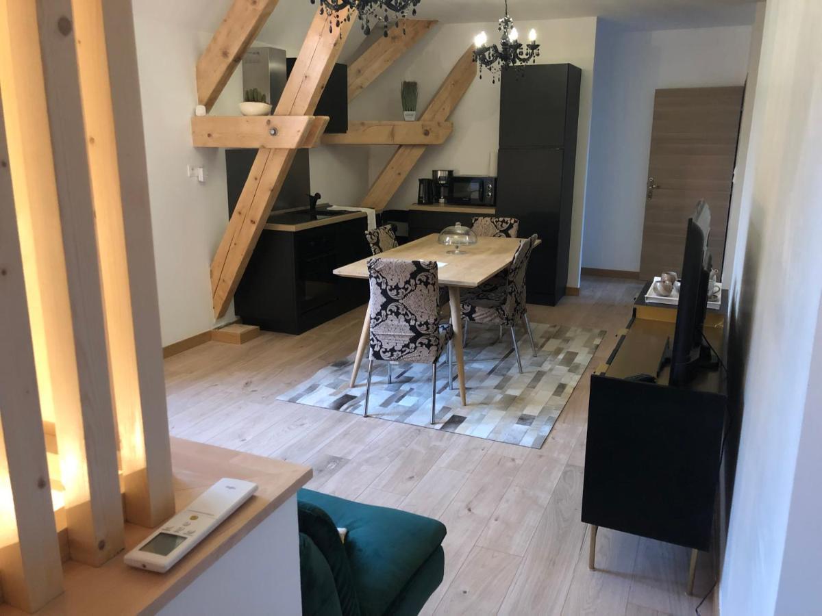 Chambres Au Chateau Du Mouillat Saint-Clair-de-la-Tour المظهر الخارجي الصورة