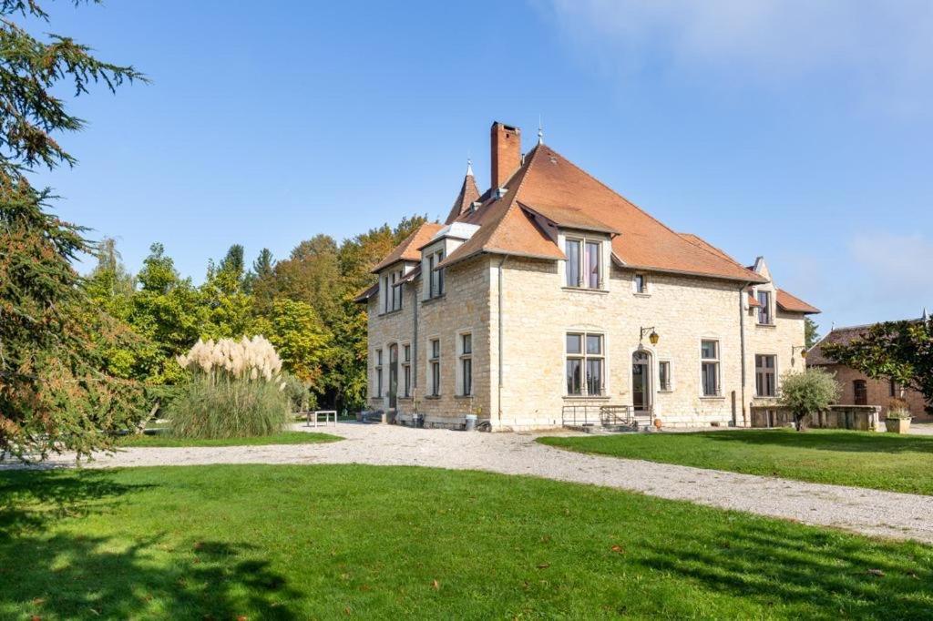 Chambres Au Chateau Du Mouillat Saint-Clair-de-la-Tour المظهر الخارجي الصورة
