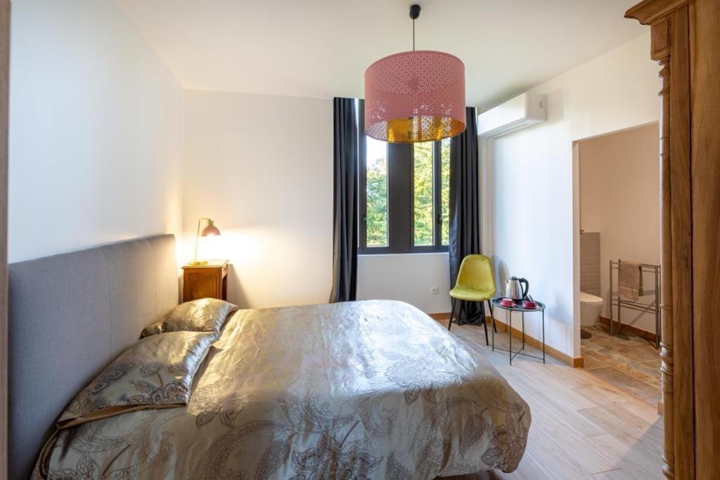 Chambres Au Chateau Du Mouillat Saint-Clair-de-la-Tour المظهر الخارجي الصورة